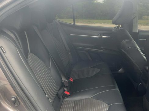 Used 2023 Toyota Camry SE FWD image 32