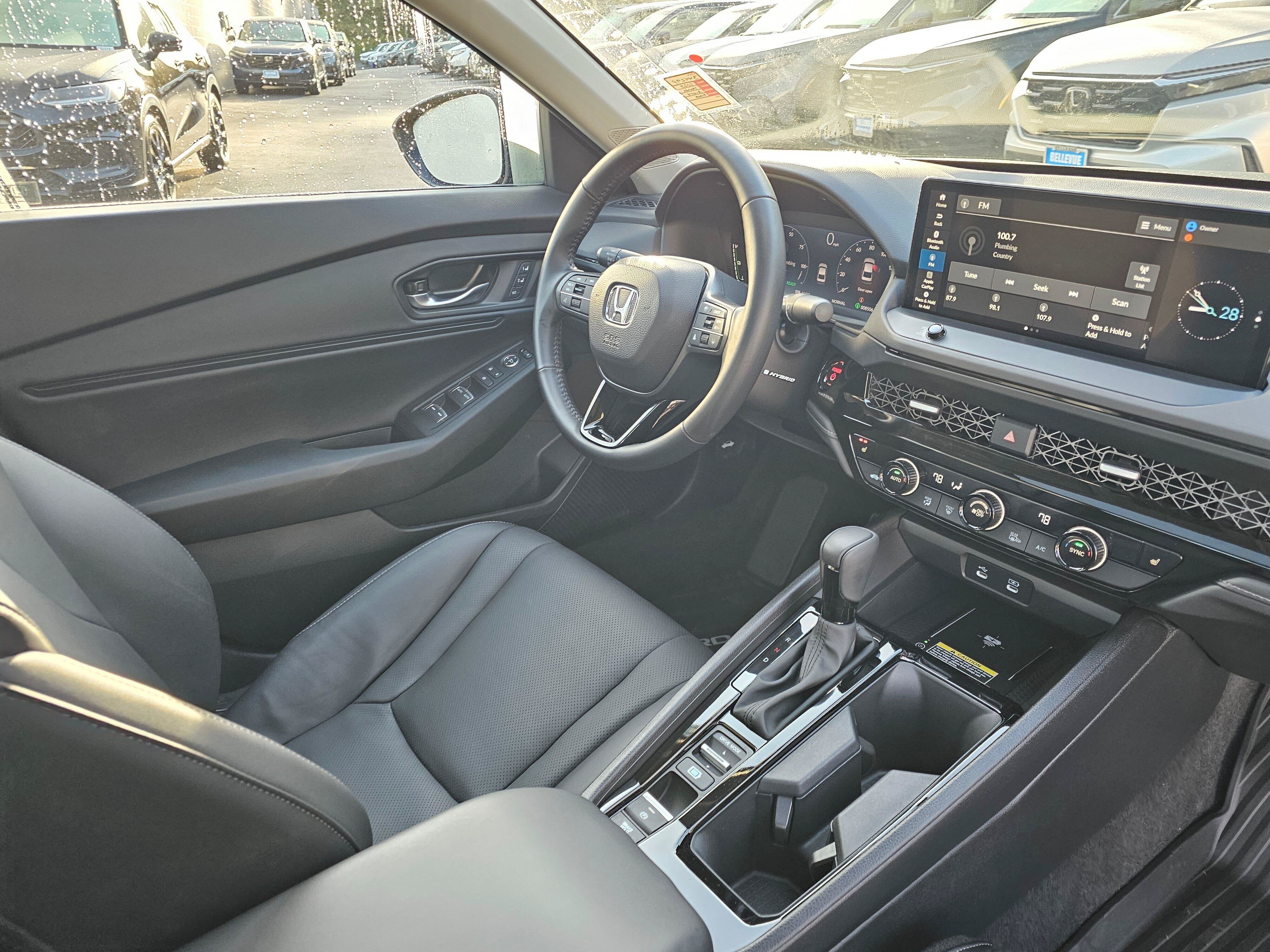 Used 2025 Honda Accord EX-L image 10