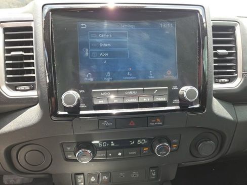Used 2024 Nissan Frontier SV w/ SV Convenience Package RWD image 10