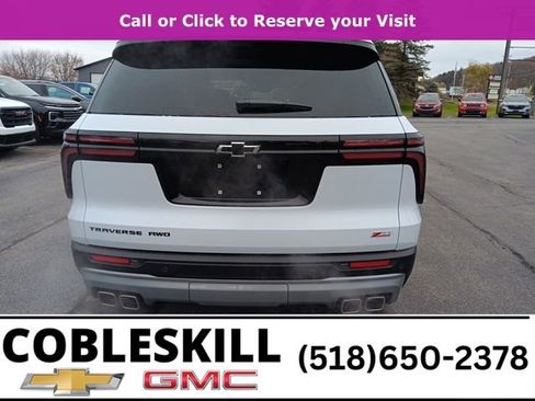 New 2026 Chevrolet Traverse Z71 w/ Driver Confidence Package image 4