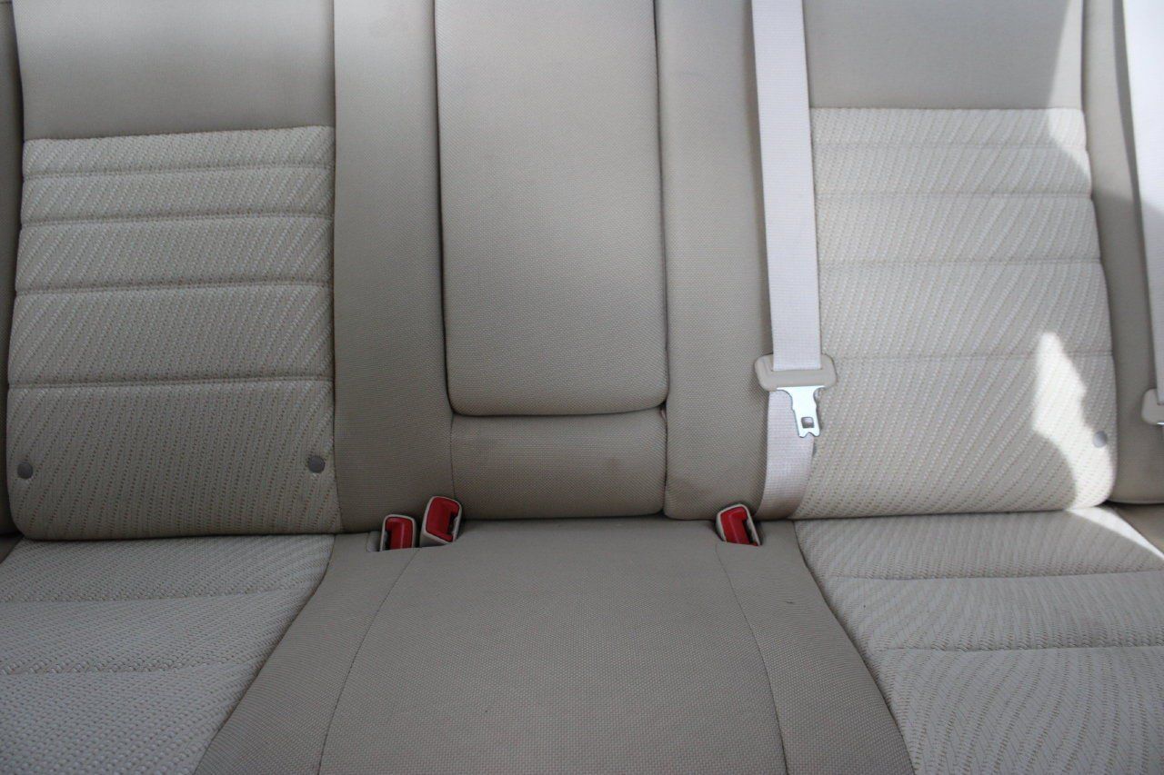 Used 2016 Toyota Camry LE FWD image 19