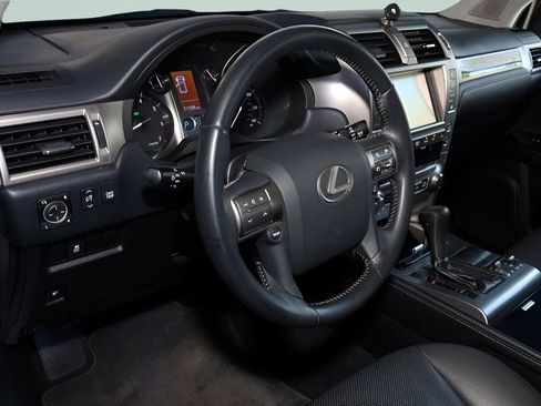 Used 2016 Lexus GX 460 w/ Navigation Package AWD/4WD image 25