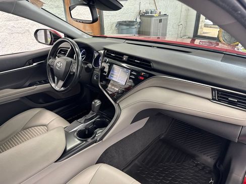 Certified 2019 Toyota Camry SE w/ Convenience Package FWD image 48
