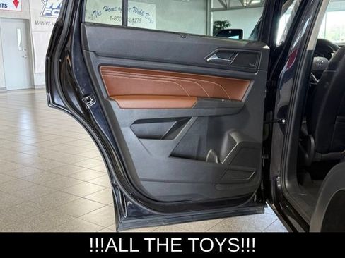 Used 2022 Volkswagen Atlas SEL Premium R-Line AWD/4WD image 22