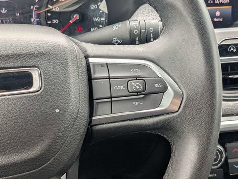 Used 2024 Jeep Compass Latitude AWD/4WD image 23