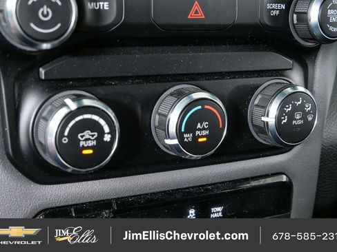 Used 2024 RAM 2500 Big Horn AWD/4WD image 15