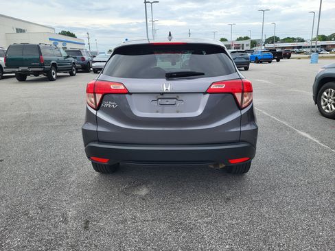 Used 2017 Honda HR-V EX image 5