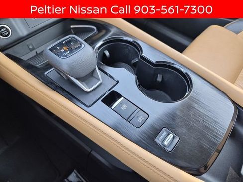 Certified 2023 Nissan Rogue Platinum w/ Platinum Premium Package FWD image 42