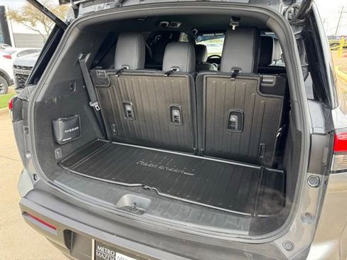 Used 2025 Nissan Pathfinder Rock Creek image 25