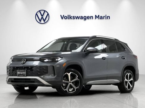 New 2026 Volkswagen Tiguan SE AWD/4WD image 1