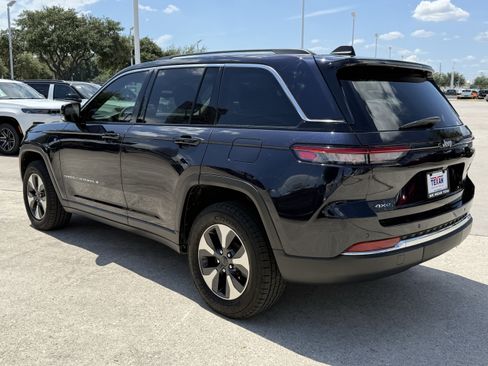 Used 2022 Jeep Grand Cherokee Limited 4xe AWD/4WD image 7