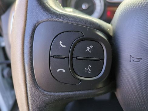 Used 2014 FIAT 500L Lounge image 16