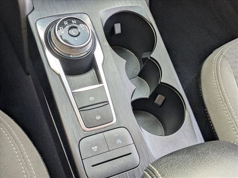 Used 2022 Ford Escape SE w/ SE Sport Appearance Package image 12