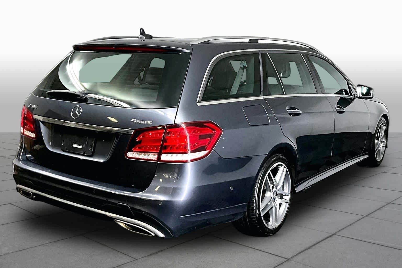 Used 2016 Mercedes-Benz E 350 4MATIC Wagon image 13
