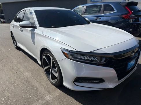 Used 2019 Honda Accord Sport image 2
