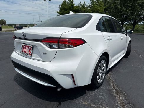 Used 2022 Toyota Corolla LE FWD image 9