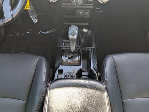 Used 2019 Toyota 4Runner TRD Off-Road Premium image 21