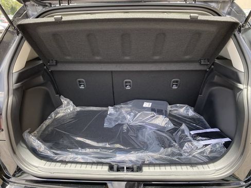 New 2026 Hyundai Venue SEL FWD image 30
