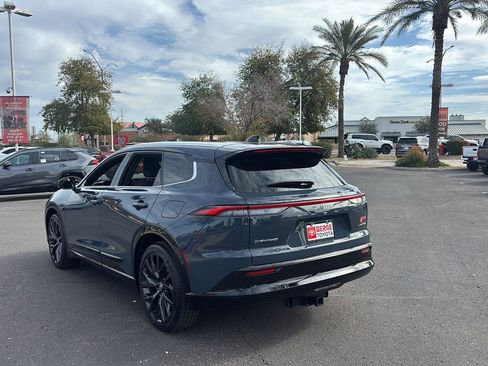 Used 2025 Toyota Crown Signia Limited image 4