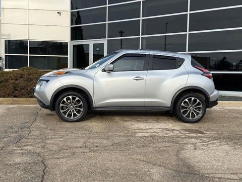 Used 2017 Nissan Juke SV FWD image 6