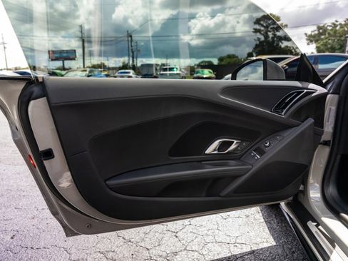 Used 2022 Audi R8 V10 RWD image 42
