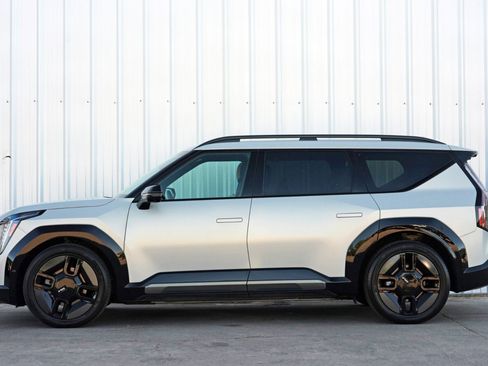 Used 2024 Kia EV9 GT-Line image 9