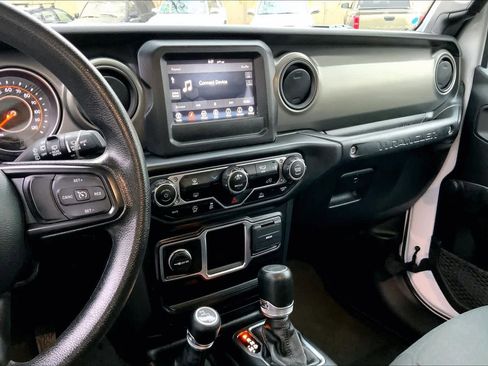 Used 2023 Jeep Wrangler Sport image 5