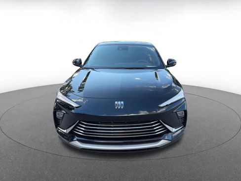 Used 2025 Buick Envista Preferred image 7