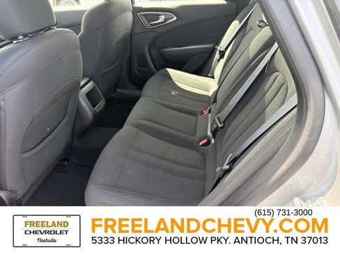 Used 2015 Chrysler 200 Limited w/ Convenience Group FWD image 16