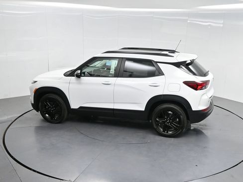 New 2026 Chevrolet TrailBlazer LT w/ Convenience Package FWD image 68