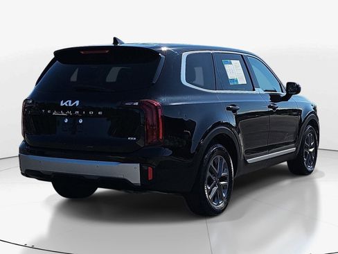 Used 2023 Kia Telluride LX AWD/4WD image 4