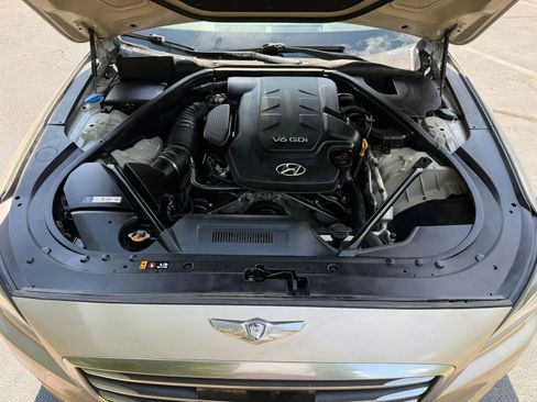 Used 2015 Hyundai Genesis 3.8 w/ Option Group 03 RWD image 17