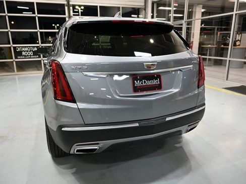 Used 2025 Cadillac XT5 Premium Luxury image 6