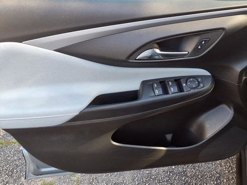 Used 2024 Buick Envista Preferred image 17