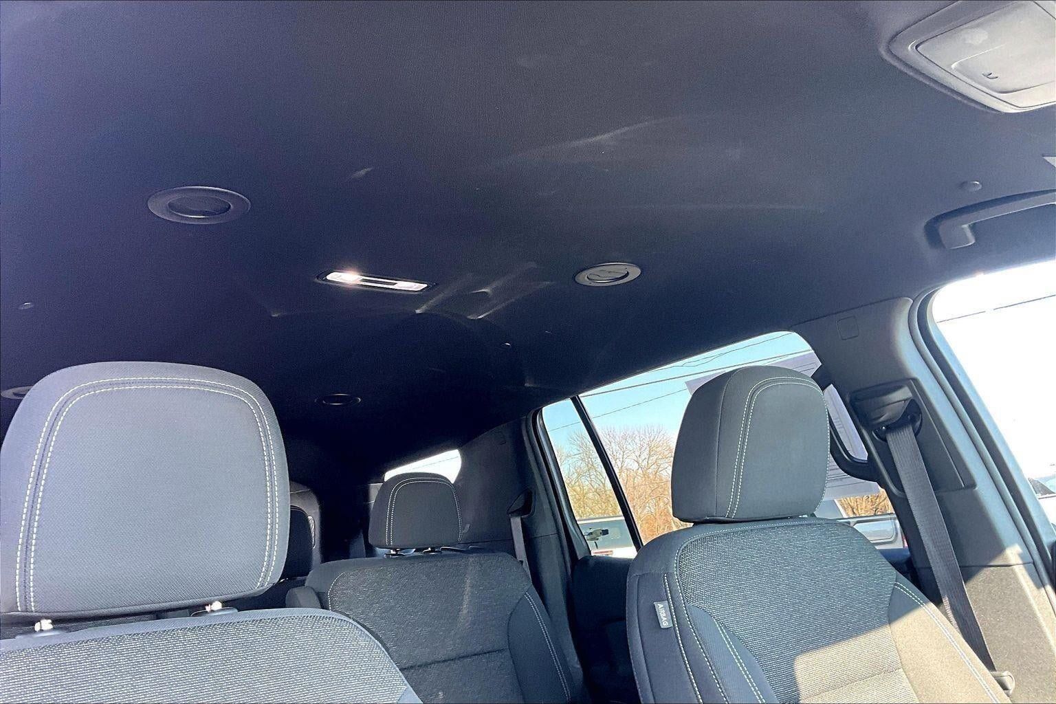 Used 2024 Chevrolet Traverse LT FWD image 30