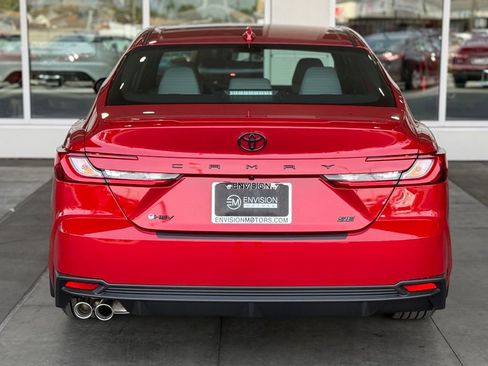 Used 2026 Toyota Camry SE FWD image 11