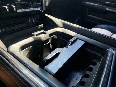Used 2019 RAM 2500 Limited AWD/4WD image 30