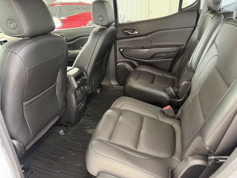 Used 2019 GMC Acadia SLT AWD/4WD image 23