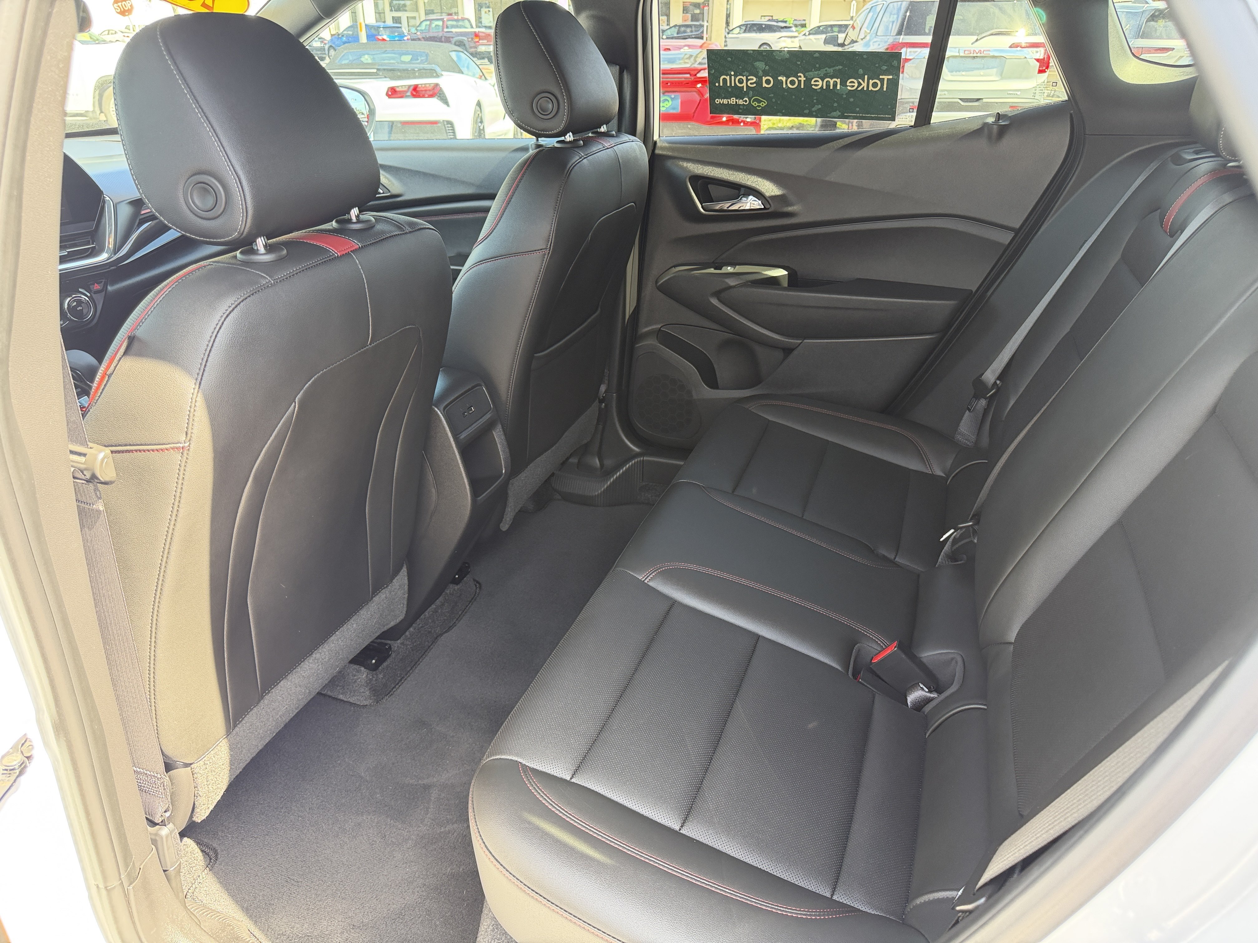 Used 2025 Chevrolet Trax RS w/ Driver Confidence Package FWD image 17
