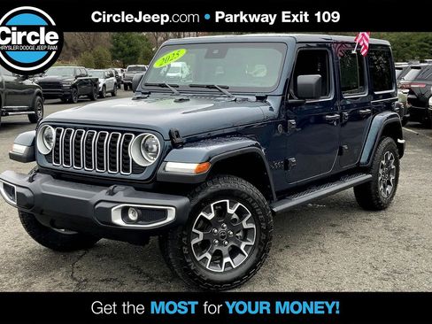 Certified 2025 Jeep Wrangler Sahara w/ Dual Top Group image 1