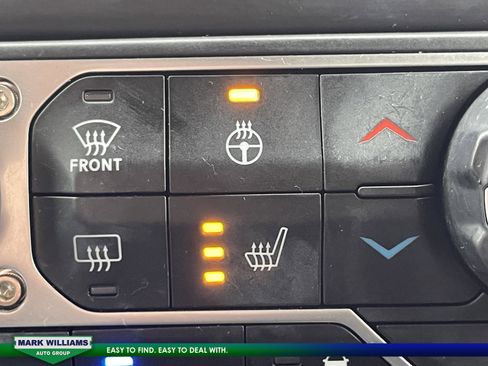 Used 2022 Jeep Wrangler Unlimited Sahara w/ Cold Weather Group image 26