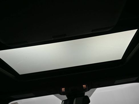 Used 2021 Toyota Sienna XSE FWD image 50