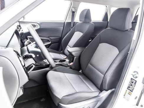 Used 2023 Kia Soul S FWD image 26