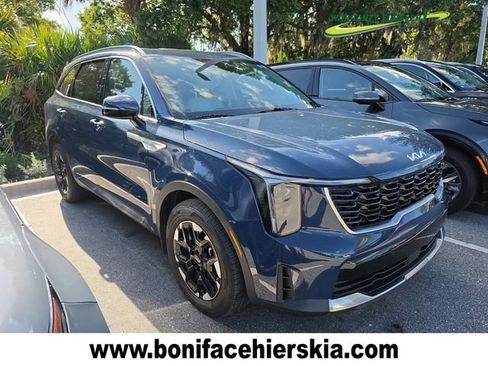 Certified 2025 Kia Sorento S FWD image 1