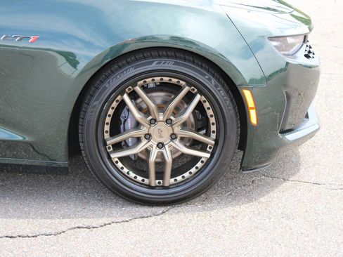 Used 2020 Chevrolet Camaro LT RWD image 5