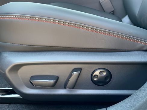 New 2026 Nissan Sentra SR w/ SR Premium Package FWD image 17