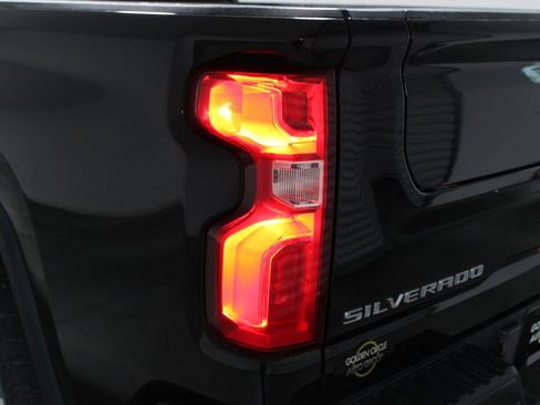 Used 2024 Chevrolet Silverado 2500 High Country w/ High Country Premium Package AWD/4WD image 57