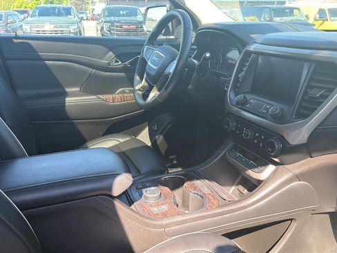 Used 2023 GMC Acadia Denali AWD/4WD image 10
