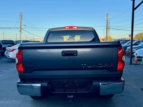 Used 2019 Toyota Tundra SR5 w/ SR5 Upgrade Package AWD/4WD image 13