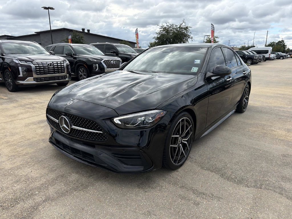 Used 2022 Mercedes-Benz C 300 Sedan image 4